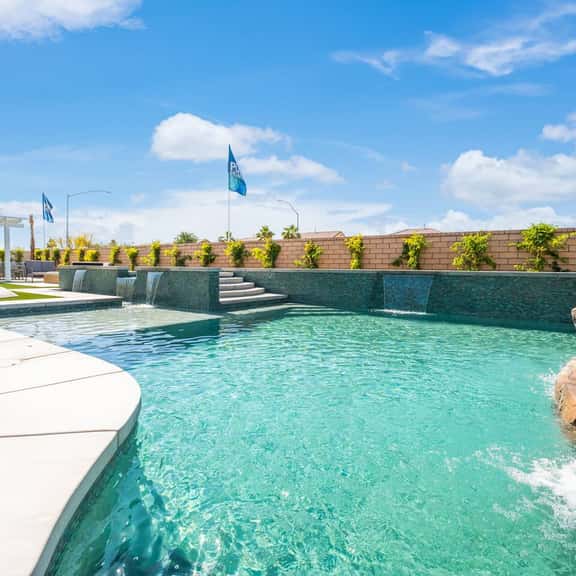 Elegance House - Giant Backyard w/ Rockslide - Image 1