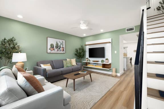 Condo on the Green- pool, spa, golf and shopping