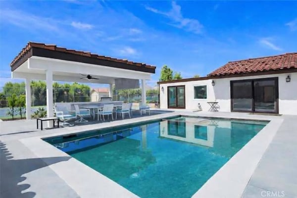 Curated vacation homes